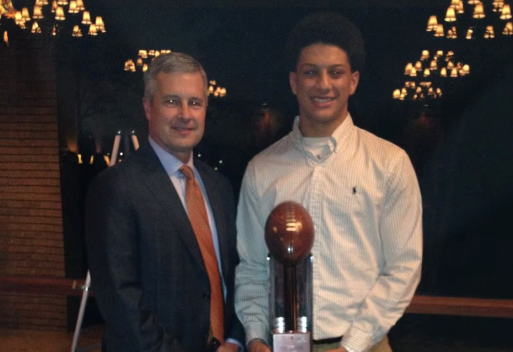Kelly Sanders and Patrick Mahomes